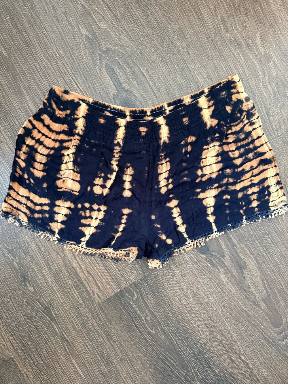 RAGA Black and Tan Tie-Dye High Waist Crochet-Trim Shorts